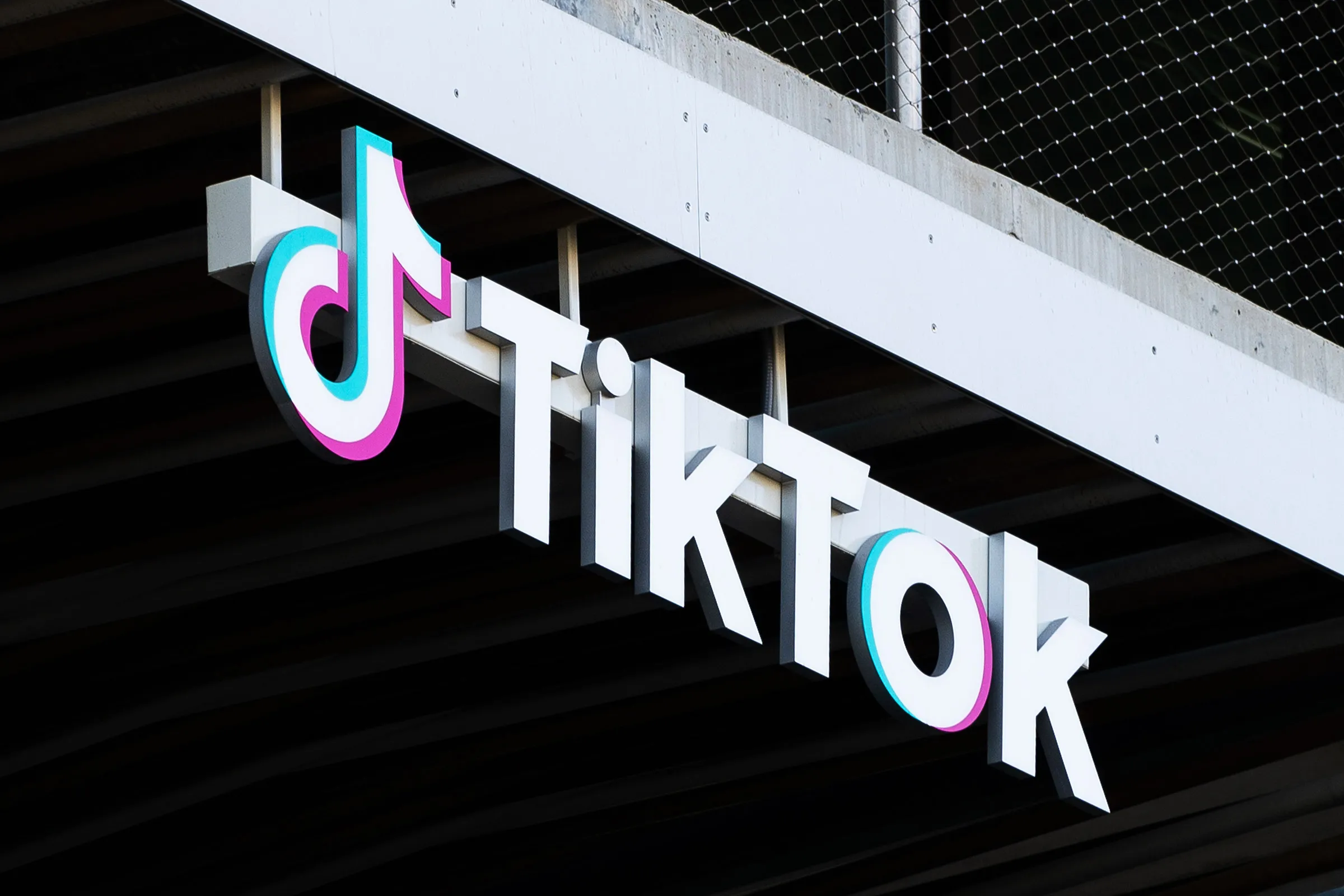 TikTok Analytics: Tracking Likes and Improving Performance